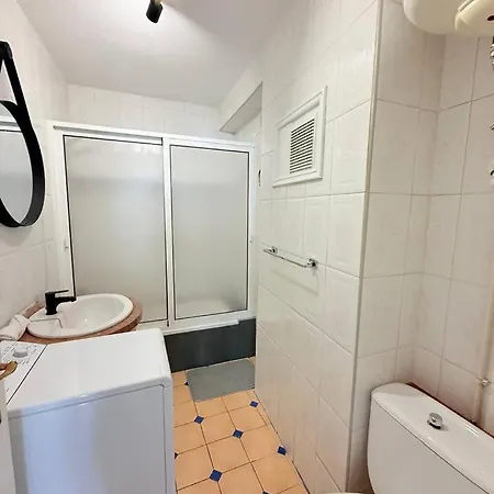 Floritas 1 Apartment